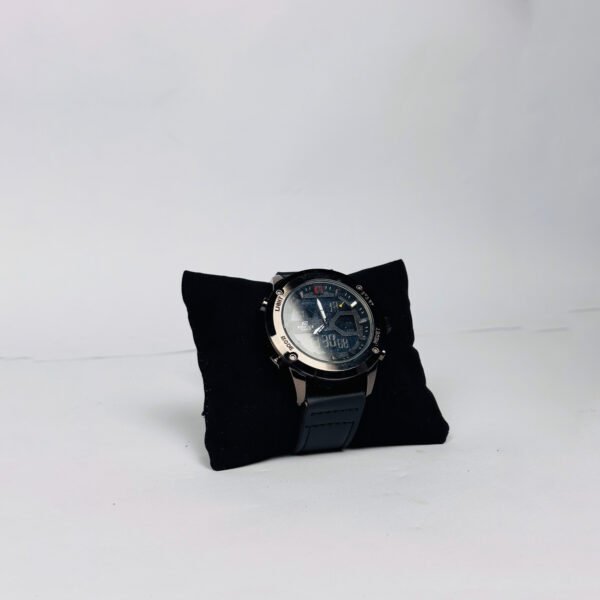 Luxury and Modern Design – CASIO Edifice Black 48mm - Image 3