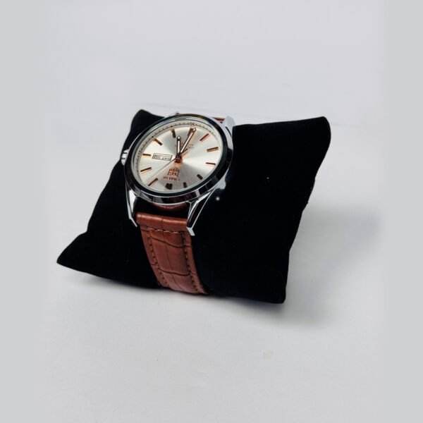 Tag Heuer Carrera Men’s Brown Dial, Brown Leather Strap - Image 4